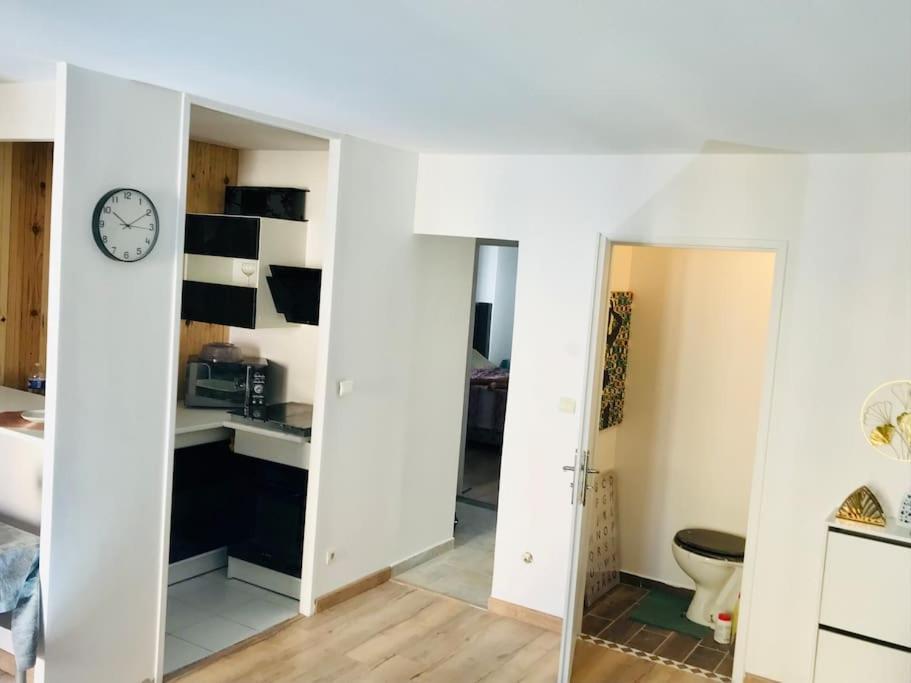 Disney Cosy Lounge Serris Bagian luar foto