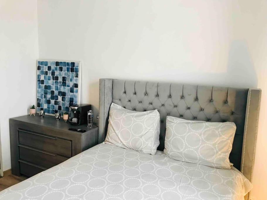Disney Cosy Lounge Serris Bagian luar foto